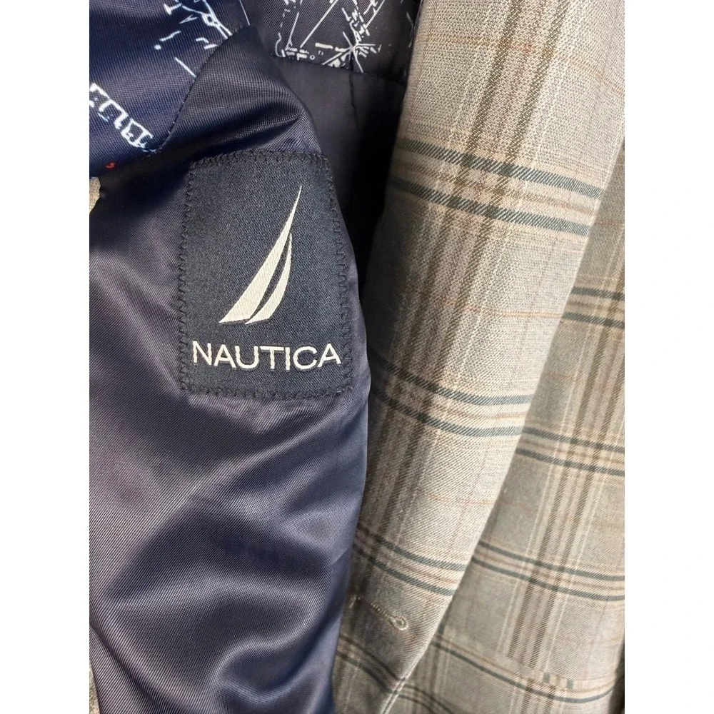 Nautica men suit